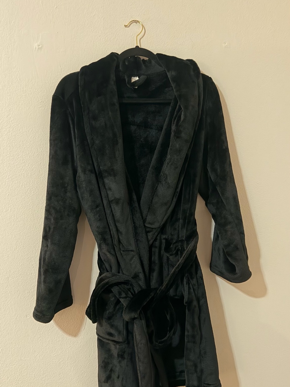 Plush Black Women's Robe